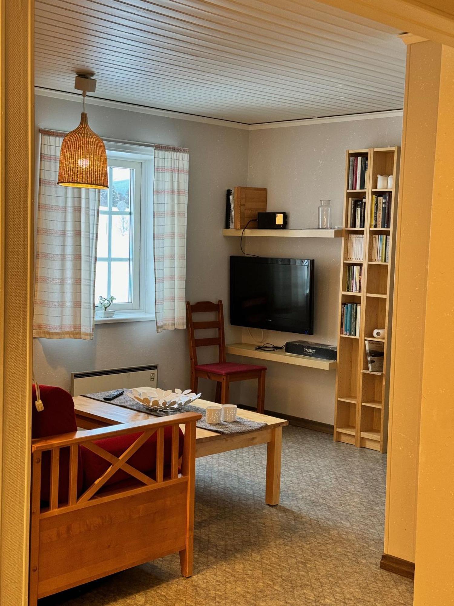 Appartamento Lullens Stugby - Laegenhetshuset 6-9 Bruksvallarna Esterno foto